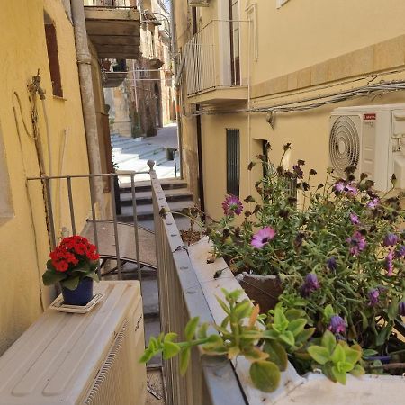 La Scalinata Home Apartment Caltagirone Kültér fotó