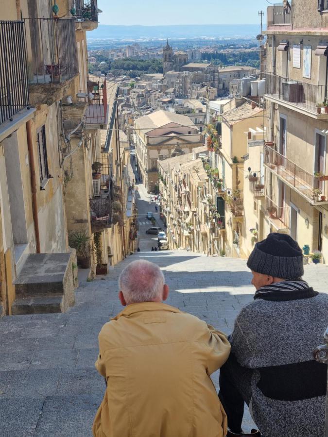 La Scalinata Home Apartment Caltagirone Kültér fotó